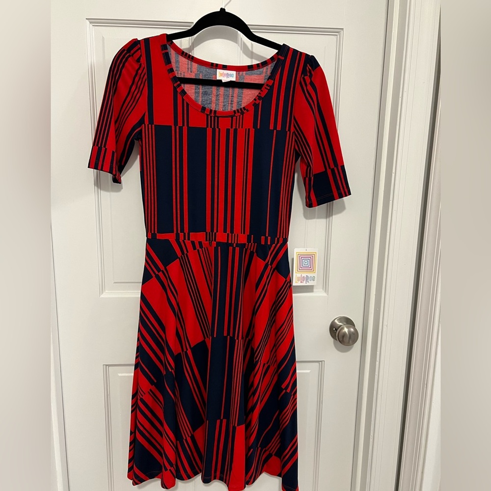 LuLaRoe Nicole Dress, Size S